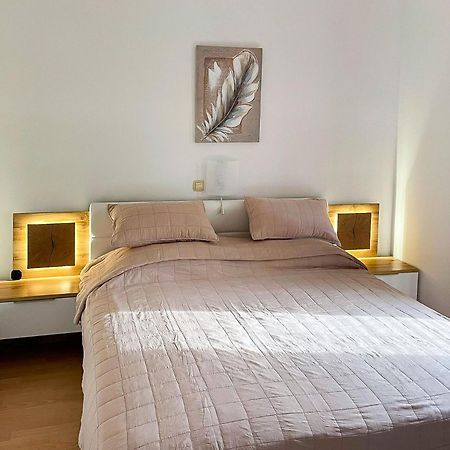 Apartments Helena Лопар Екстер'єр фото