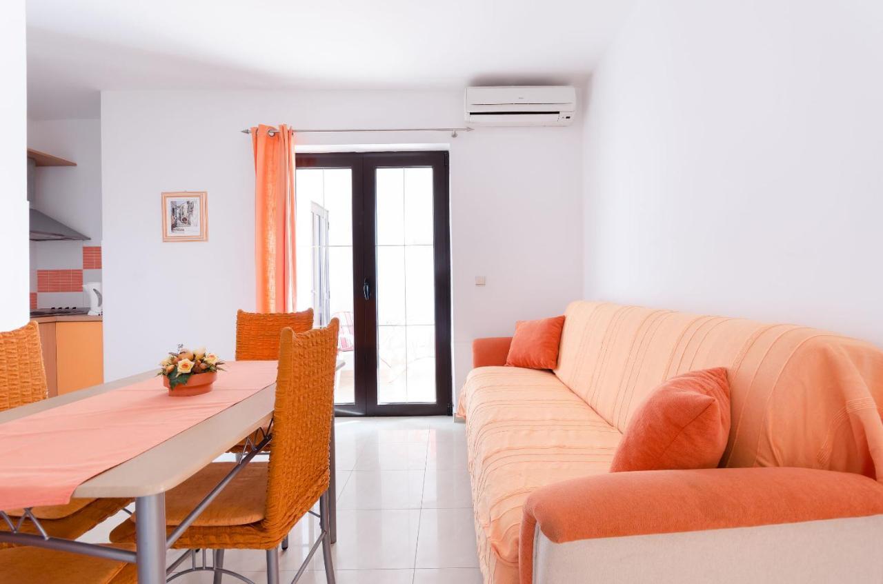 Apartments Helena Лопар Екстер'єр фото