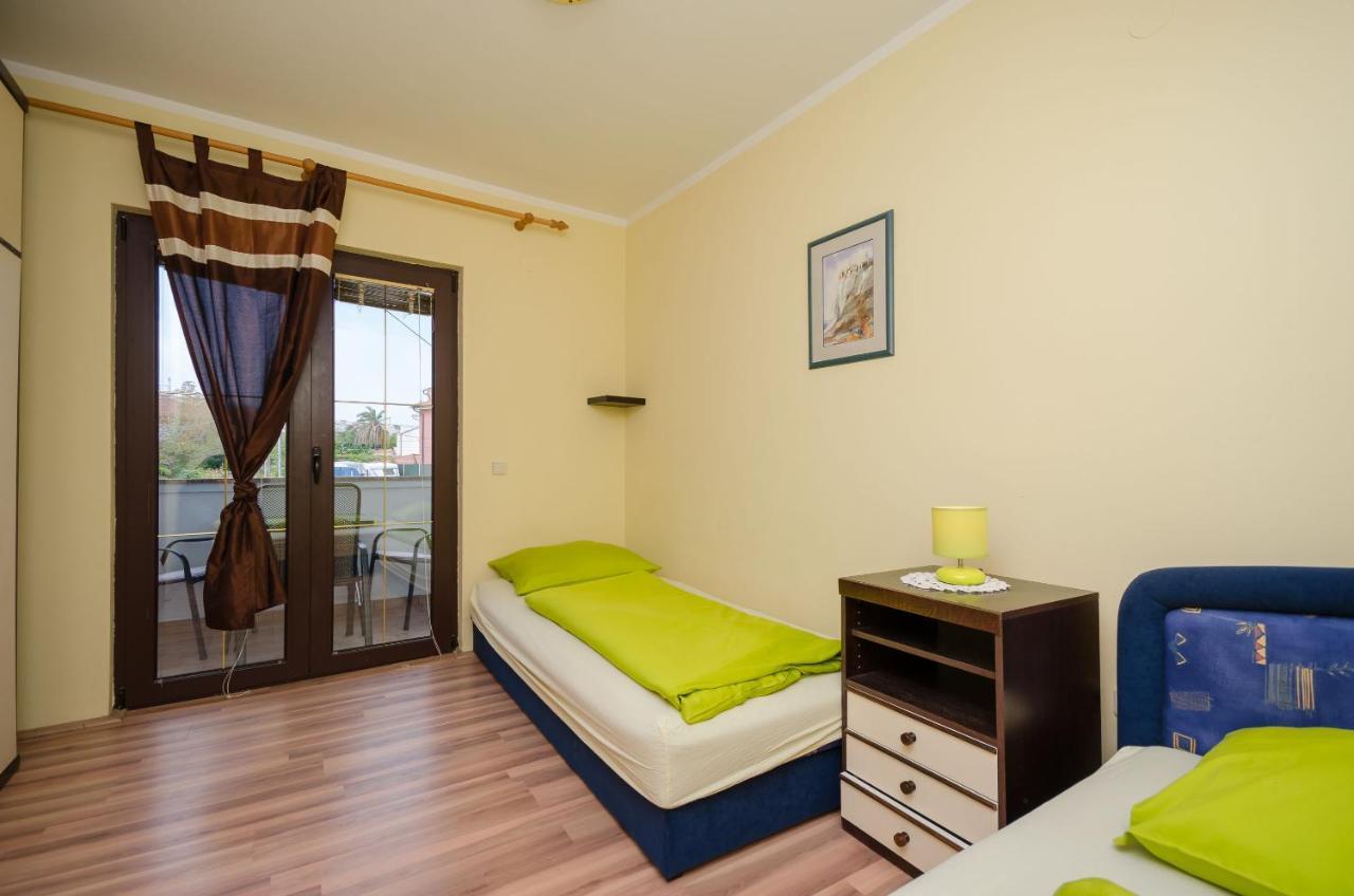 Apartments Helena Лопар Екстер'єр фото