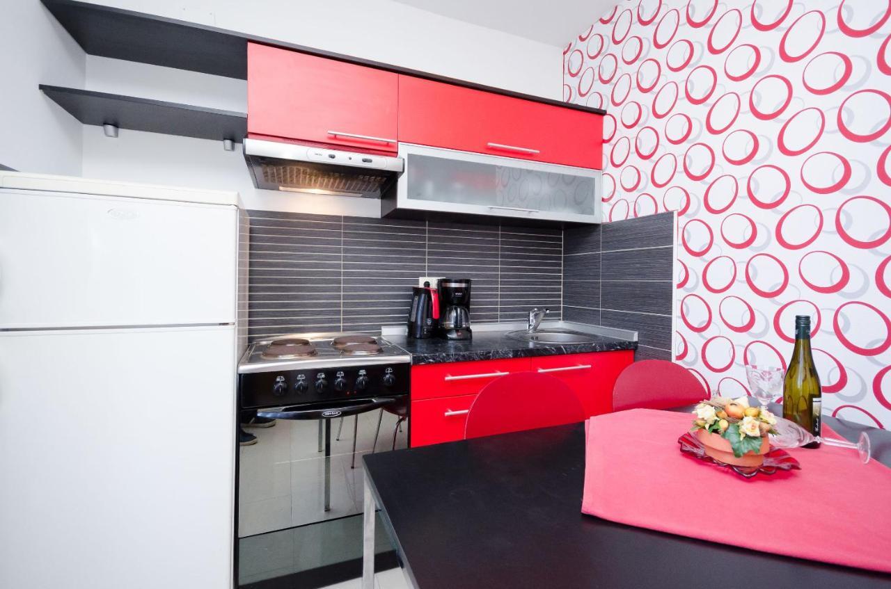 Apartments Helena Лопар Екстер'єр фото