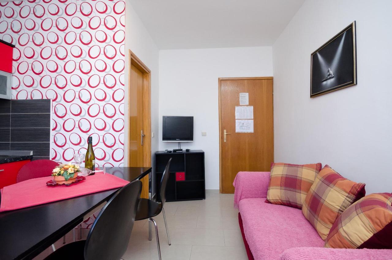 Apartments Helena Лопар Екстер'єр фото