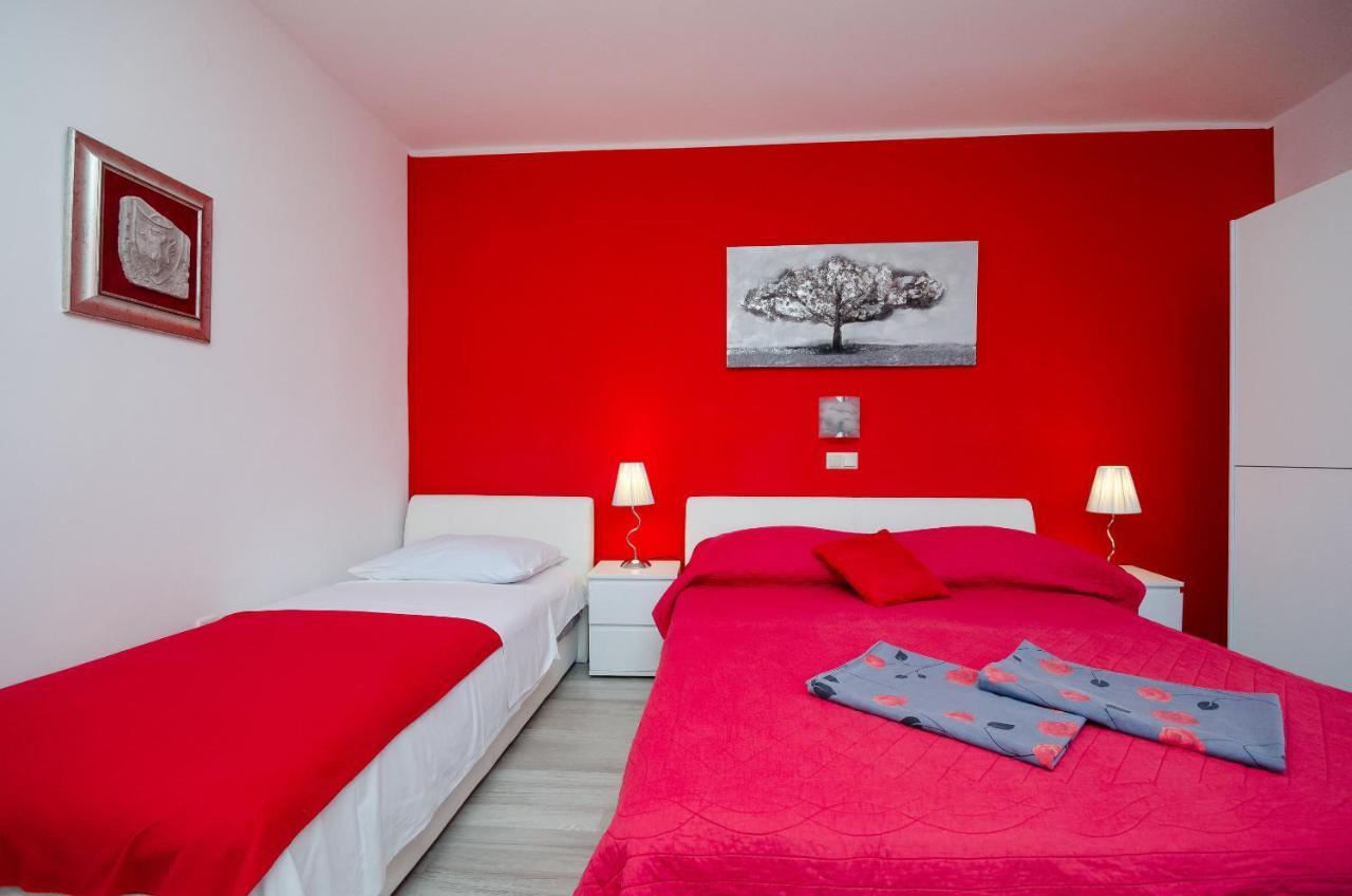 Apartments Helena Лопар Екстер'єр фото