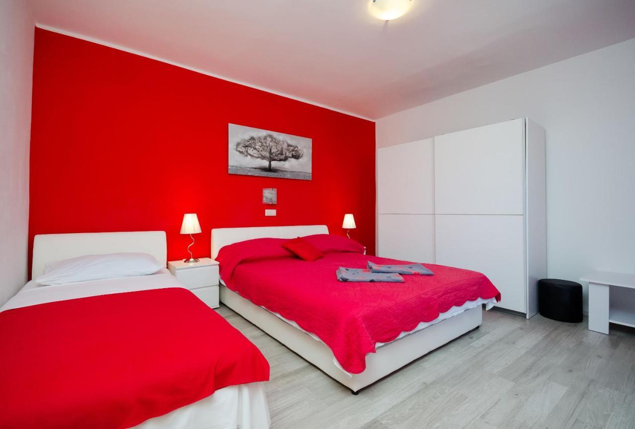 Apartments Helena Лопар Екстер'єр фото