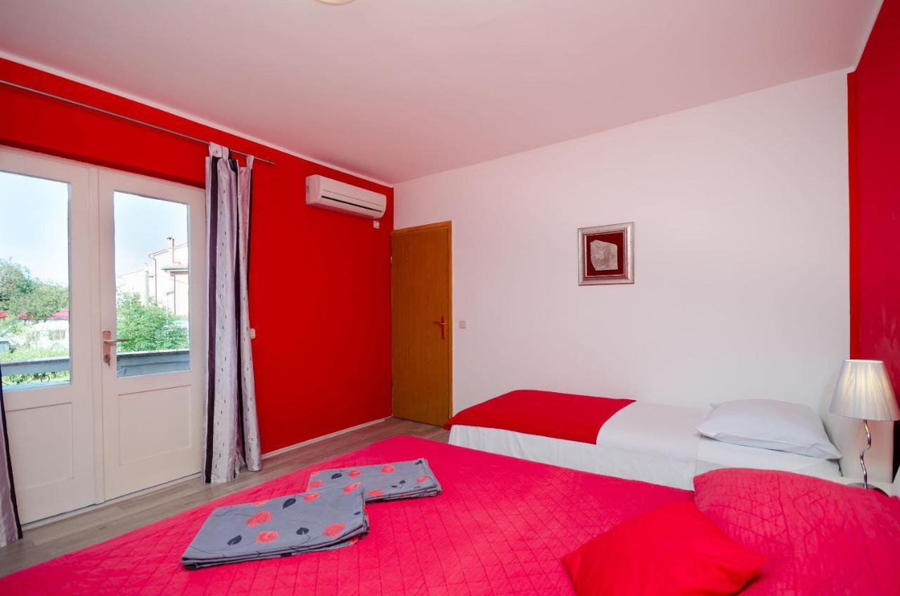 Apartments Helena Лопар Екстер'єр фото